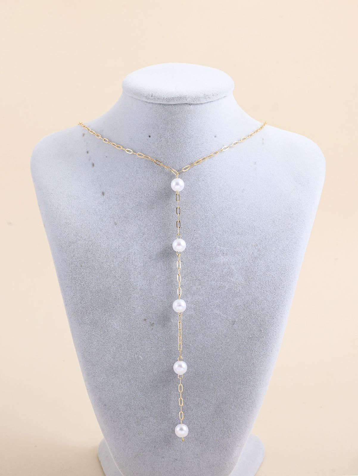 Elegant Gold Y-Necklace with Pearls – Minimalist Statement Necklace