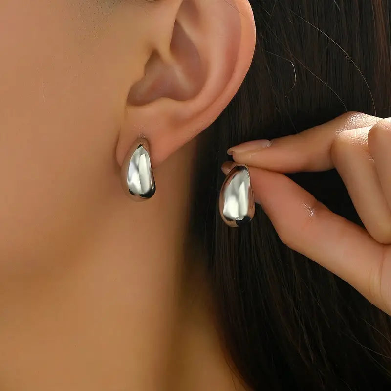 Elegant Drop-Shaped Earrings